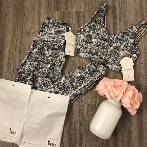 BNWT Buffbunny Hustle Legacy Leggings and Monarch Bra both size Small 🌸 - Picture 1 of 3